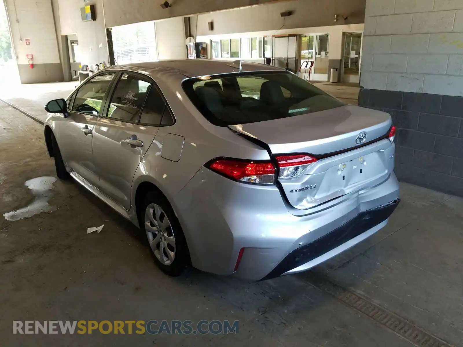 3 Photograph of a damaged car JTDEPRAE3LJ041107 TOYOTA COROLLA 2020