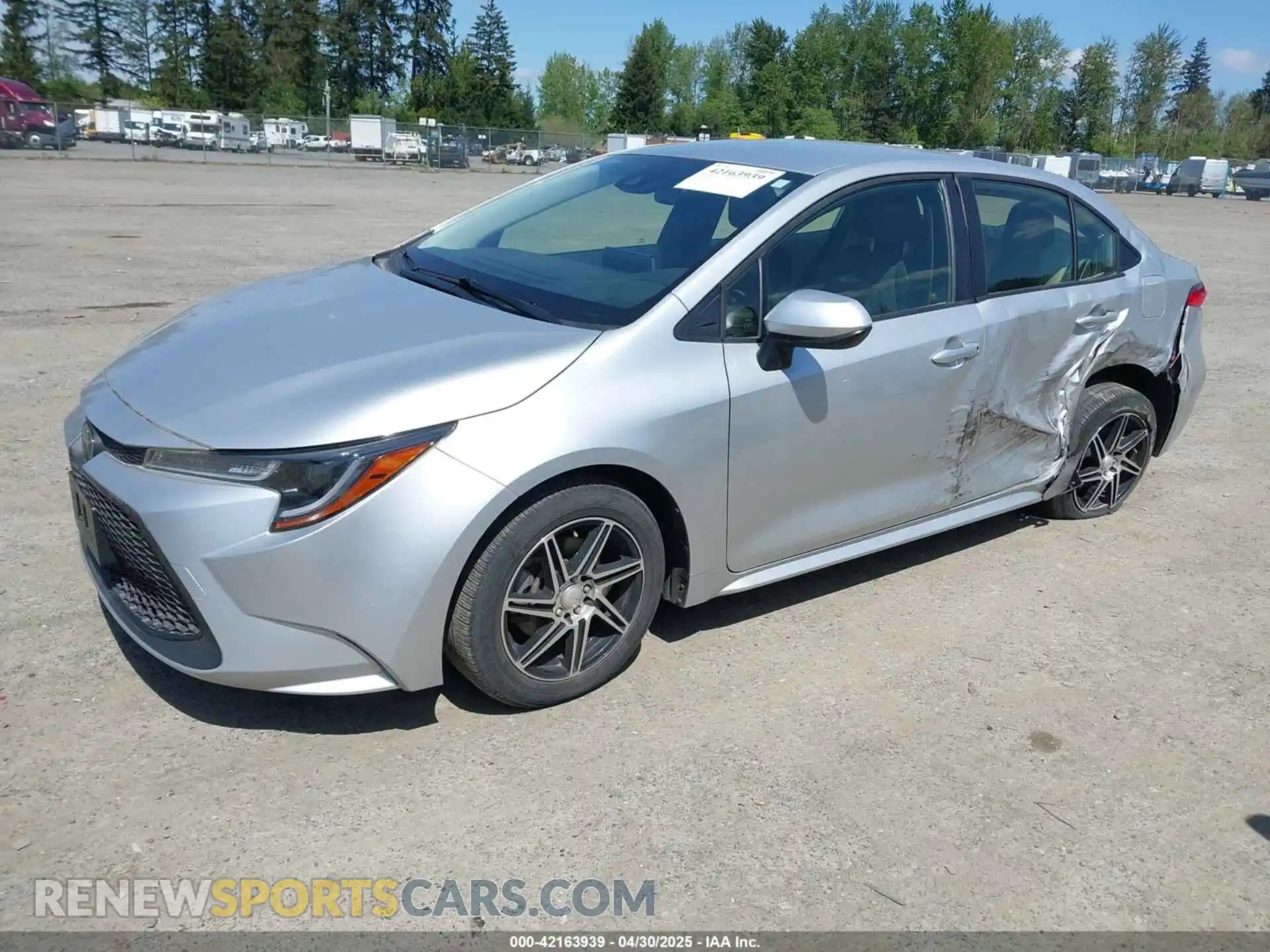 2 Photograph of a damaged car JTDEPRAE4LJ024042 TOYOTA COROLLA 2020