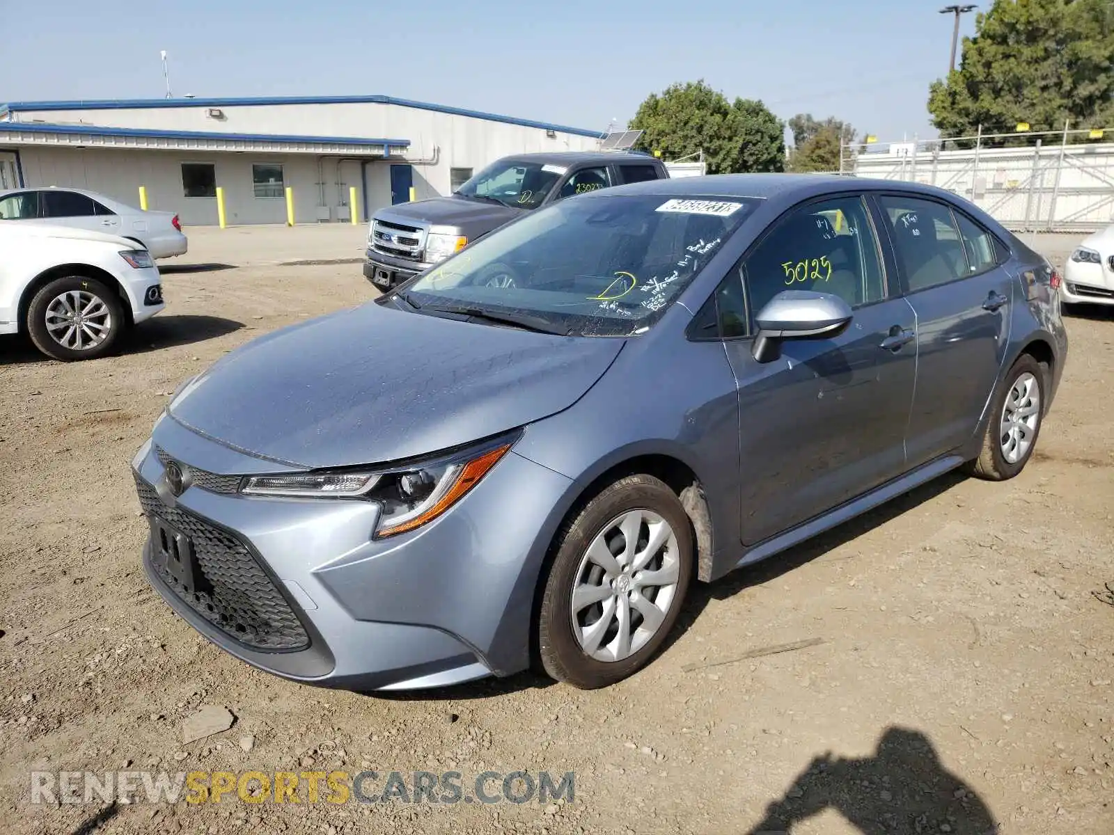 2 Photograph of a damaged car JTDEPRAE4LJ052956 TOYOTA COROLLA 2020