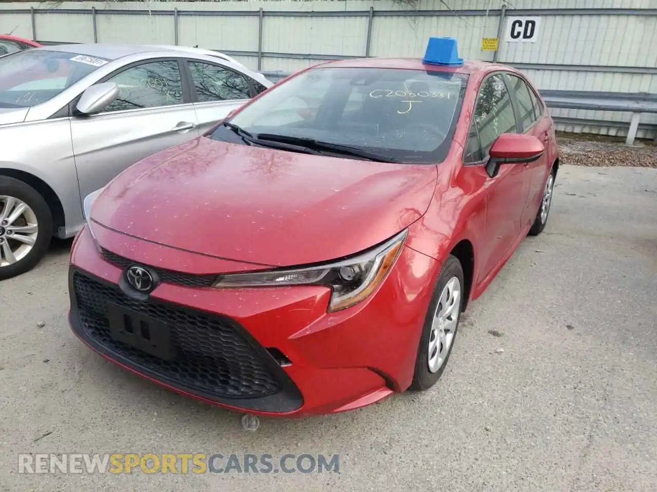 2 fotografías del automóvil dañado JTDEPRAE5LJ018525 TOYOTA COROLLA 2020