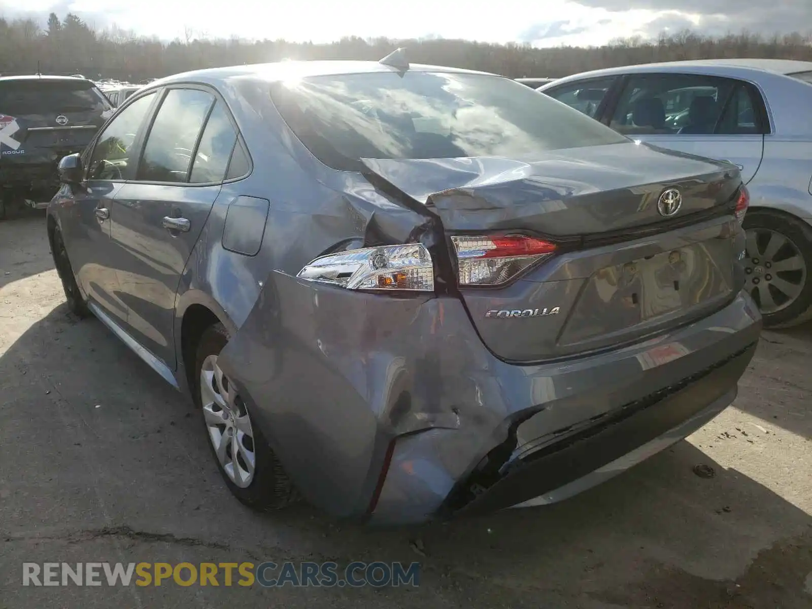 3 Photograph of a damaged car JTDEPRAE5LJ020047 TOYOTA COROLLA 2020