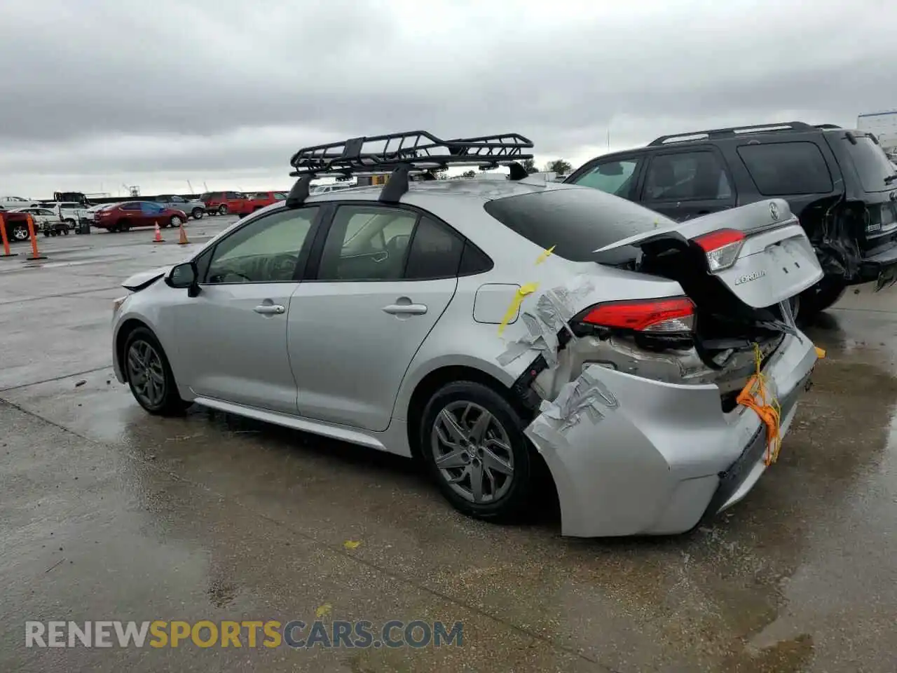 2 Photograph of a damaged car JTDEPRAE5LJ059477 TOYOTA COROLLA 2020