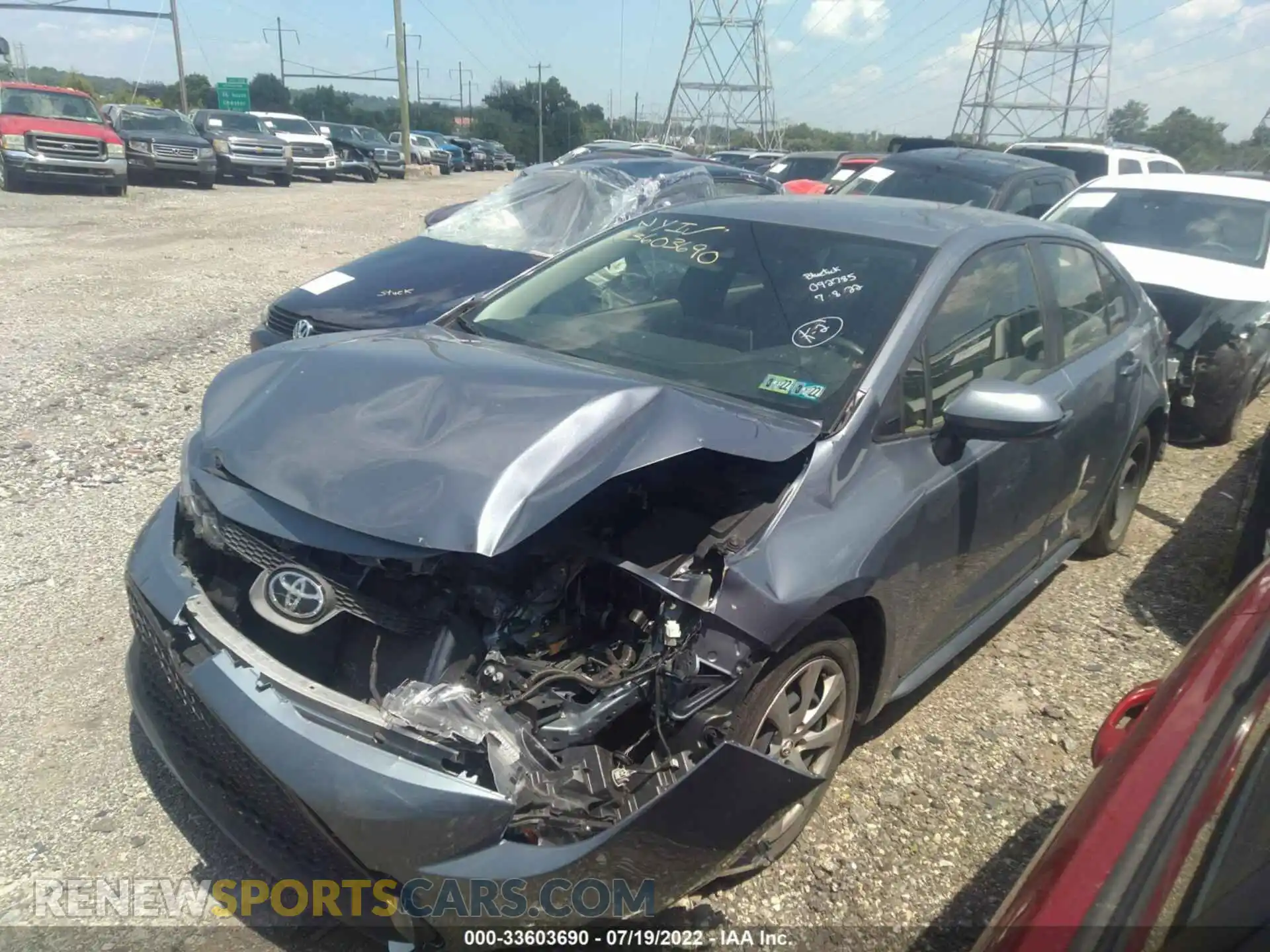 2 Photograph of a damaged car JTDEPRAE5LJ092785 TOYOTA COROLLA 2020