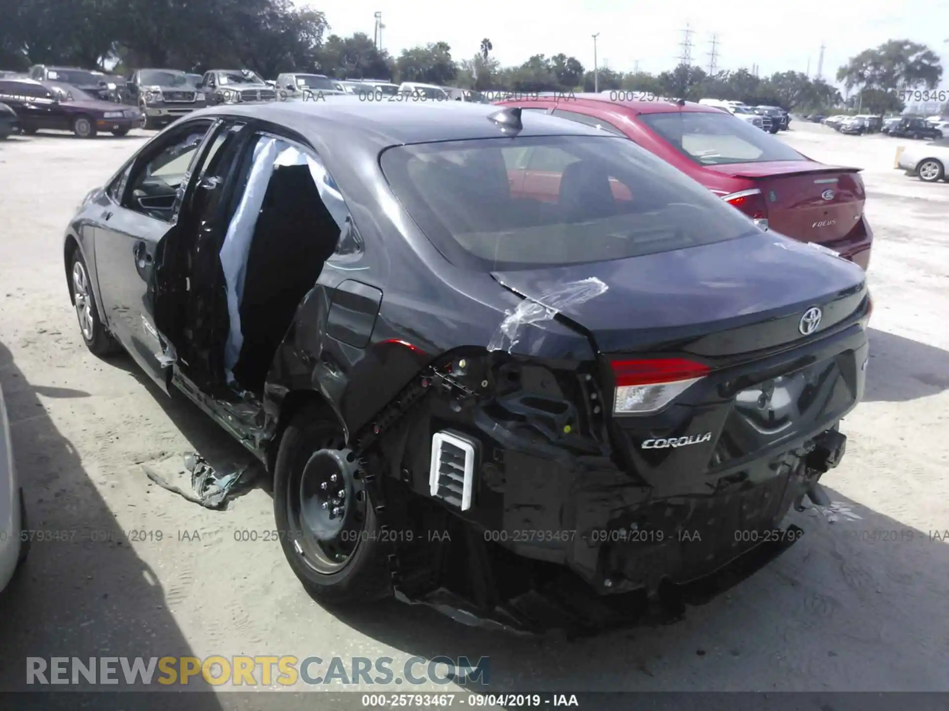 3 Photograph of a damaged car JTDEPRAE6LJ031851 TOYOTA COROLLA 2020