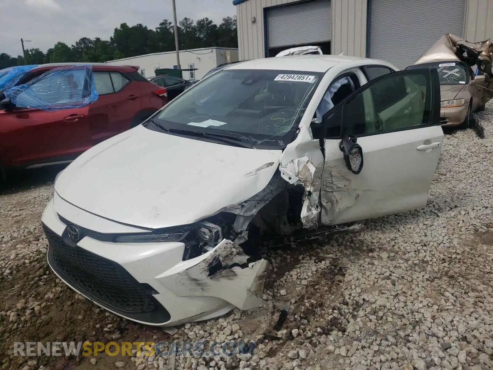 2 Photograph of a damaged car JTDEPRAE6LJ106922 TOYOTA COROLLA 2020