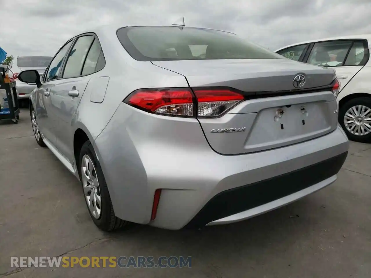 3 Photograph of a damaged car JTDEPRAE7LJ035312 TOYOTA COROLLA 2020
