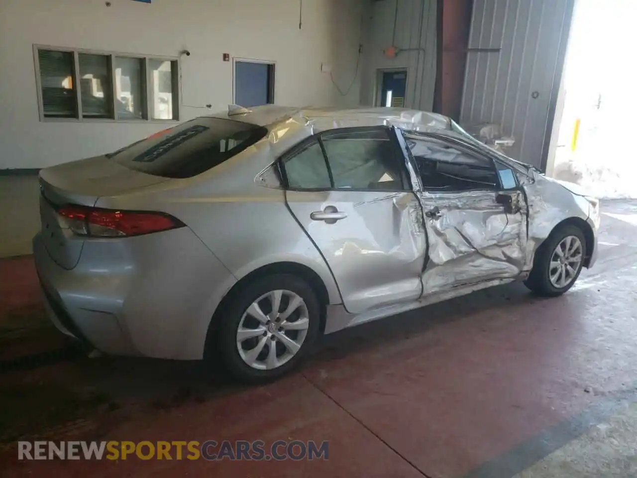 3 Photograph of a damaged car JTDEPRAE8LJ016221 TOYOTA COROLLA 2020