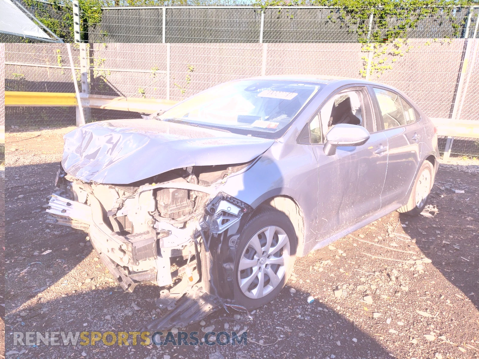 2 Photograph of a damaged car JTDEPRAE8LJ043824 TOYOTA COROLLA 2020