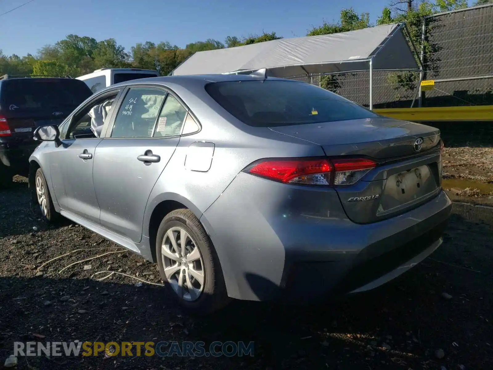3 Photograph of a damaged car JTDEPRAE8LJ043824 TOYOTA COROLLA 2020
