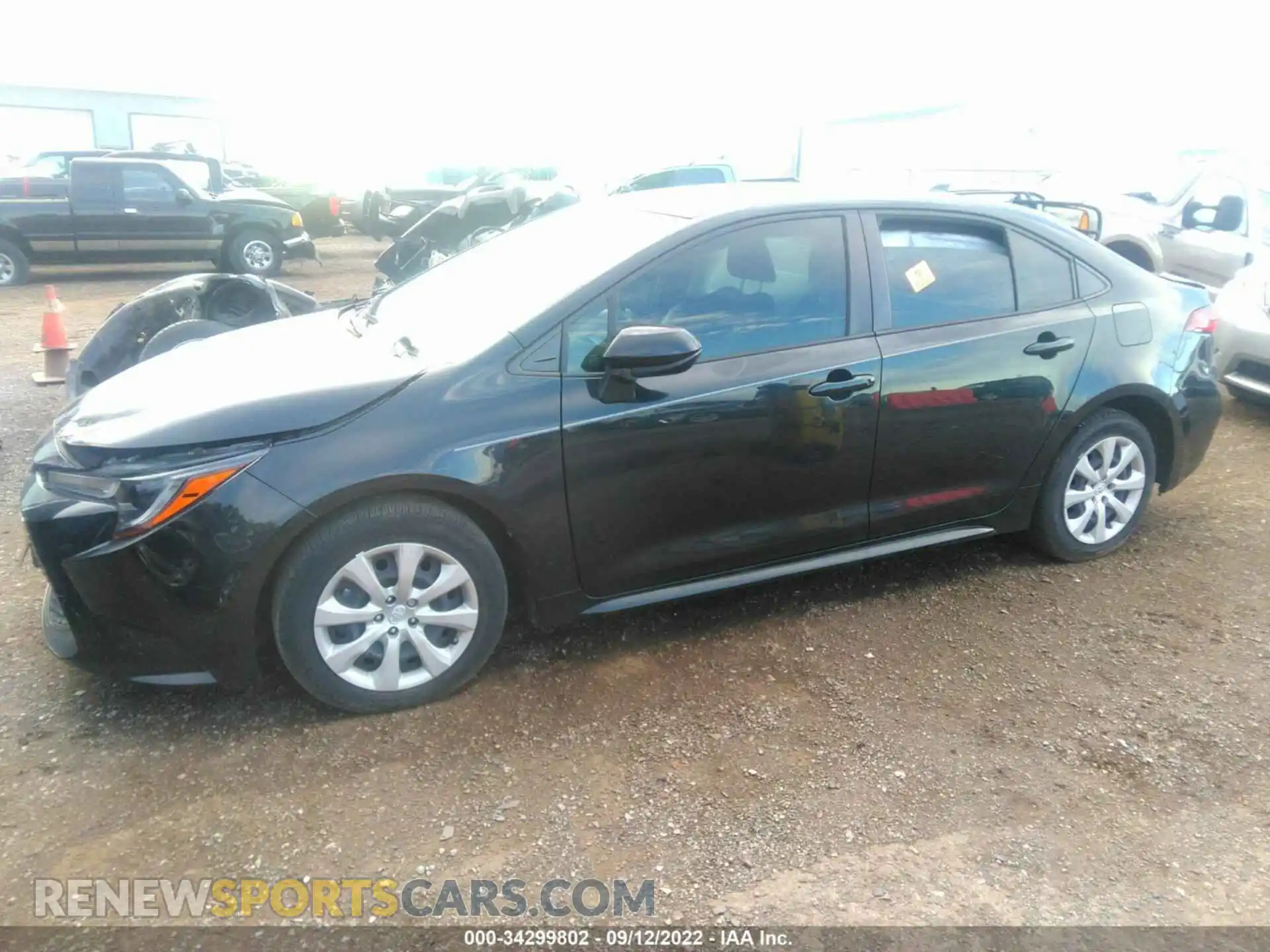 2 Photograph of a damaged car JTDEPRAE9LJ005907 TOYOTA COROLLA 2020