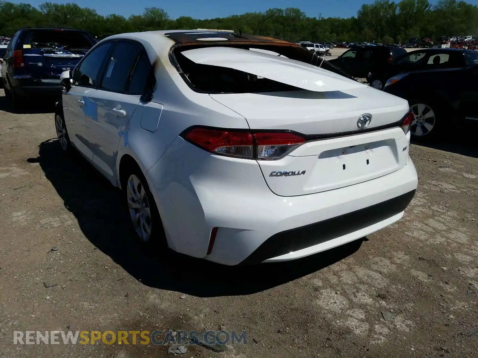 3 Photograph of a damaged car JTDEPRAE9LJ013408 TOYOTA COROLLA 2020