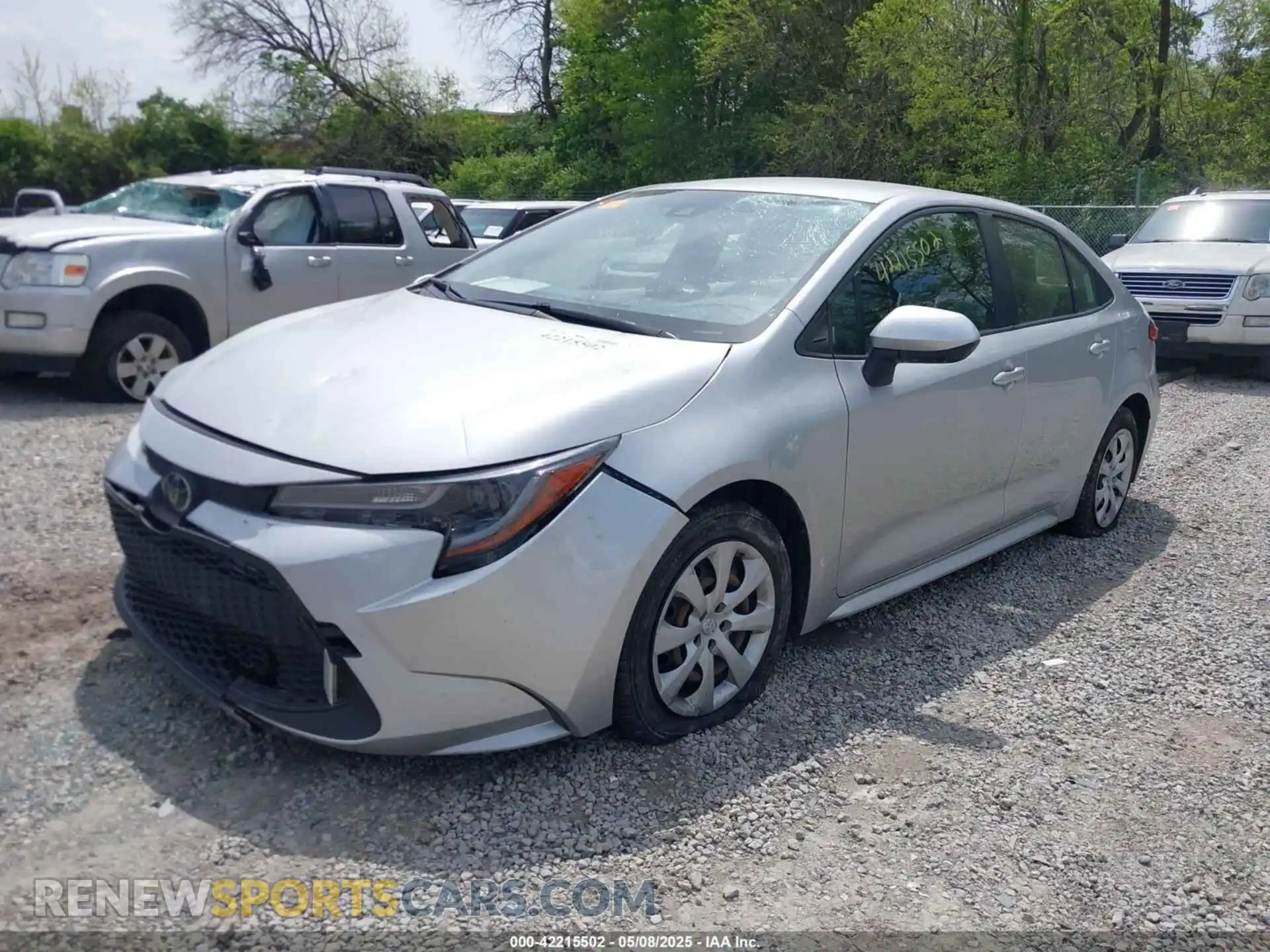 2 Photograph of a damaged car JTDEPRAE9LJ055237 TOYOTA COROLLA 2020
