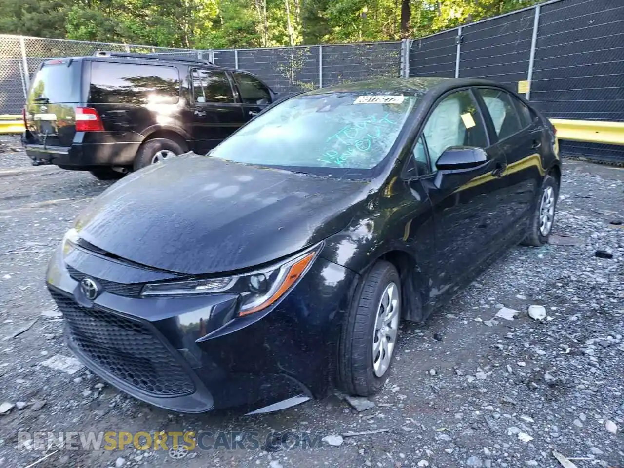 2 Photograph of a damaged car JTDEPRAE9LJ104081 TOYOTA COROLLA 2020