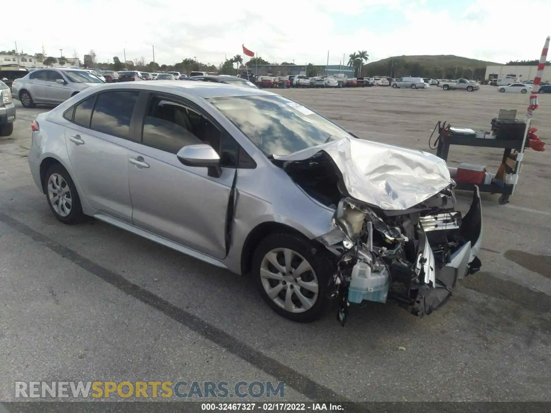 1 Photograph of a damaged car JTDEPRAEXLJ077733 TOYOTA COROLLA 2020