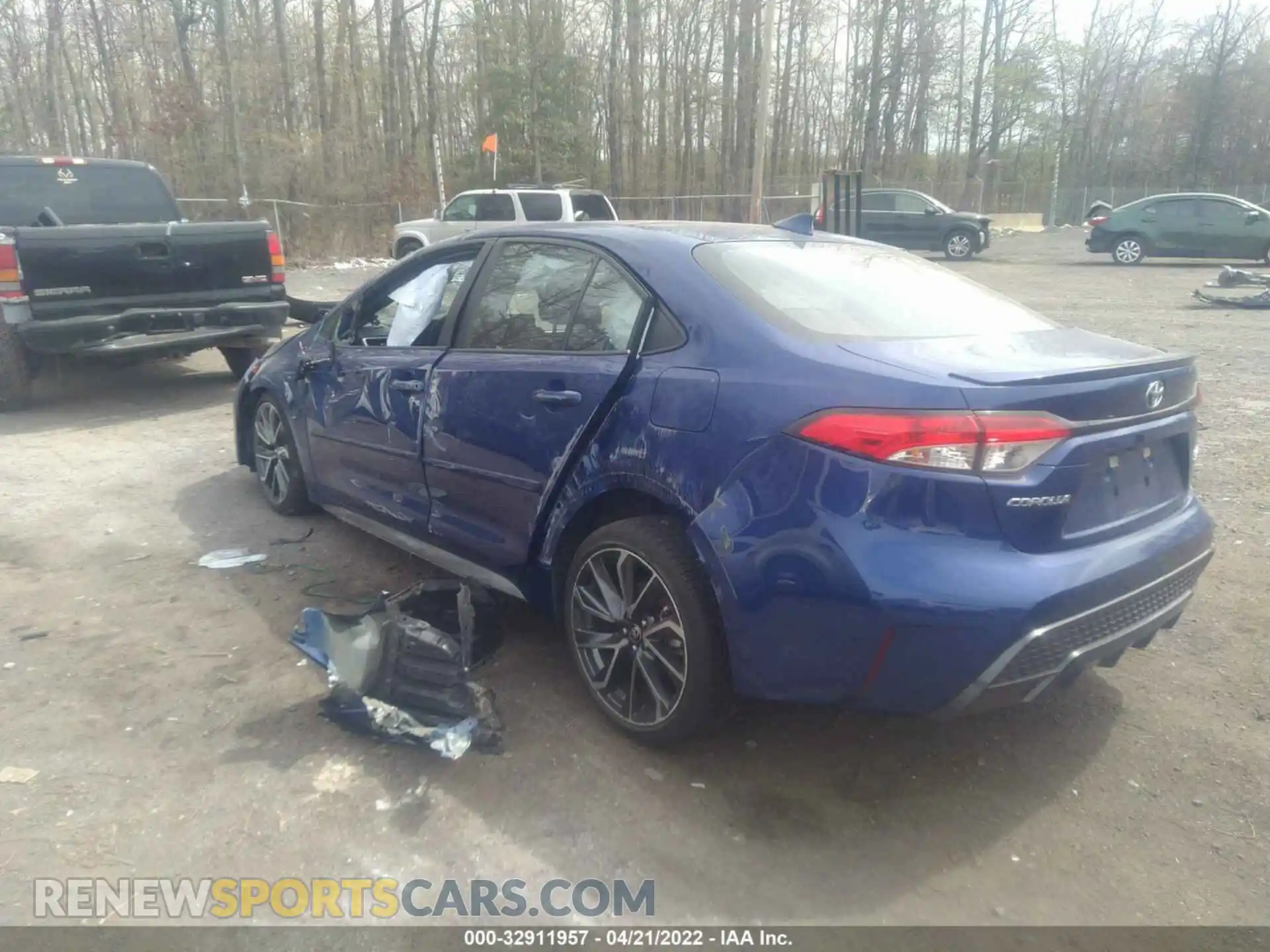 3 Photograph of a damaged car JTDP4RCE2LJ038231 TOYOTA COROLLA 2020