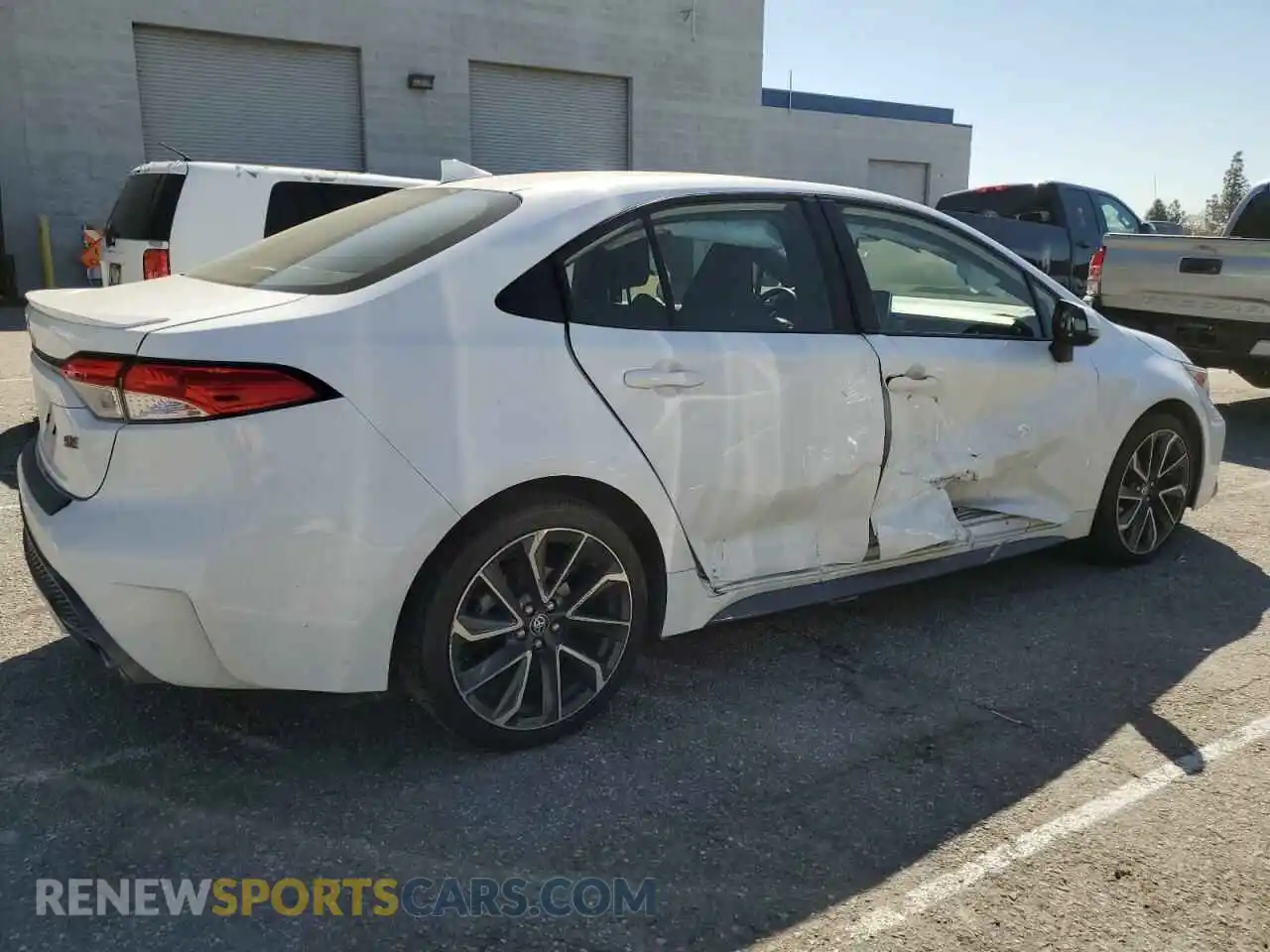 3 Photograph of a damaged car JTDS4RCE0LJ014262 TOYOTA COROLLA 2020