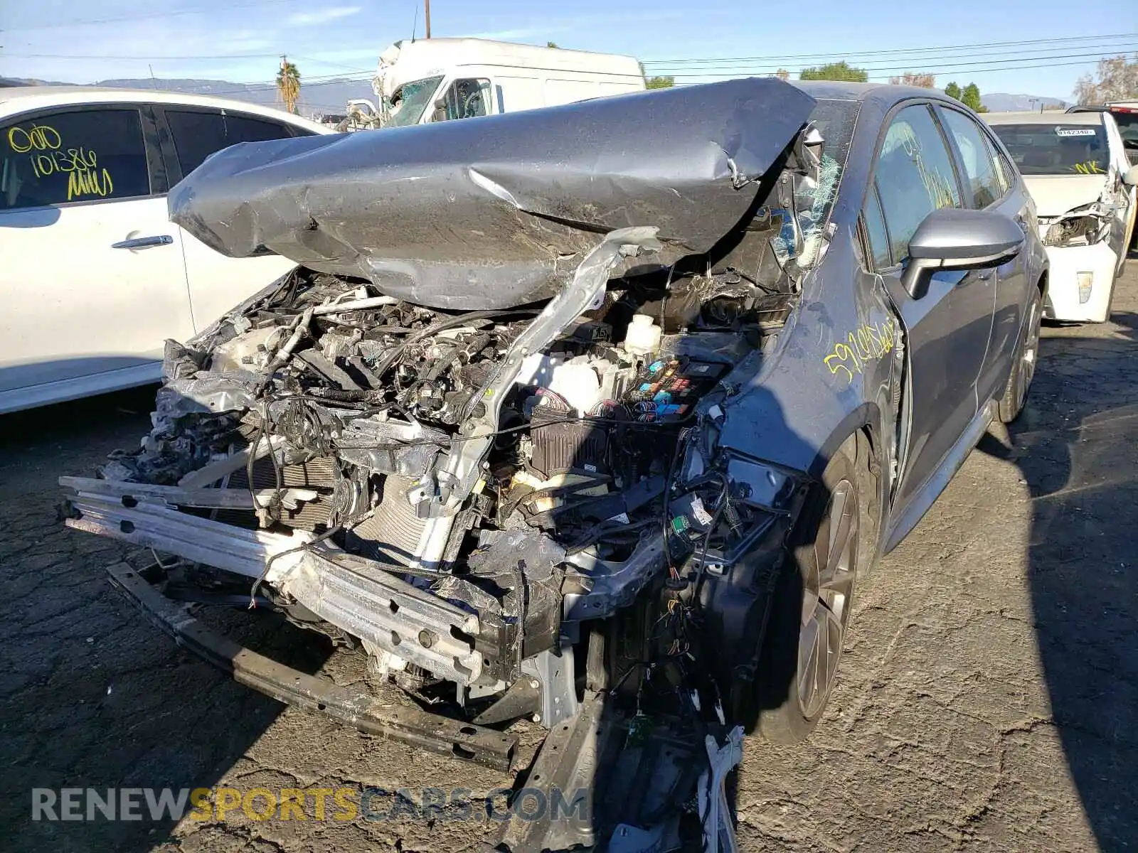 2 fotografías del automóvil dañado JTDS4RCE0LJ017971 TOYOTA COROLLA 2020
