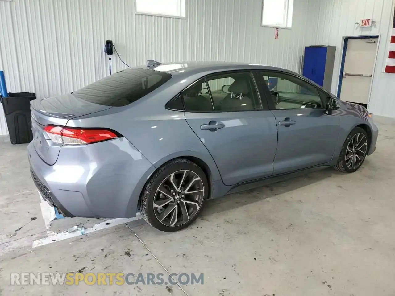 3 Photograph of a damaged car JTDS4RCE0LJ036634 TOYOTA COROLLA 2020