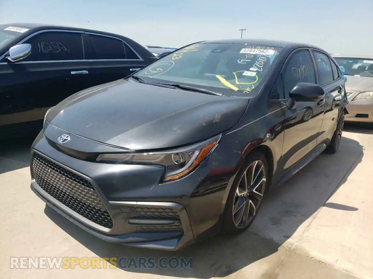 2 Photograph of a damaged car JTDS4RCE1LJ010799 TOYOTA COROLLA 2020