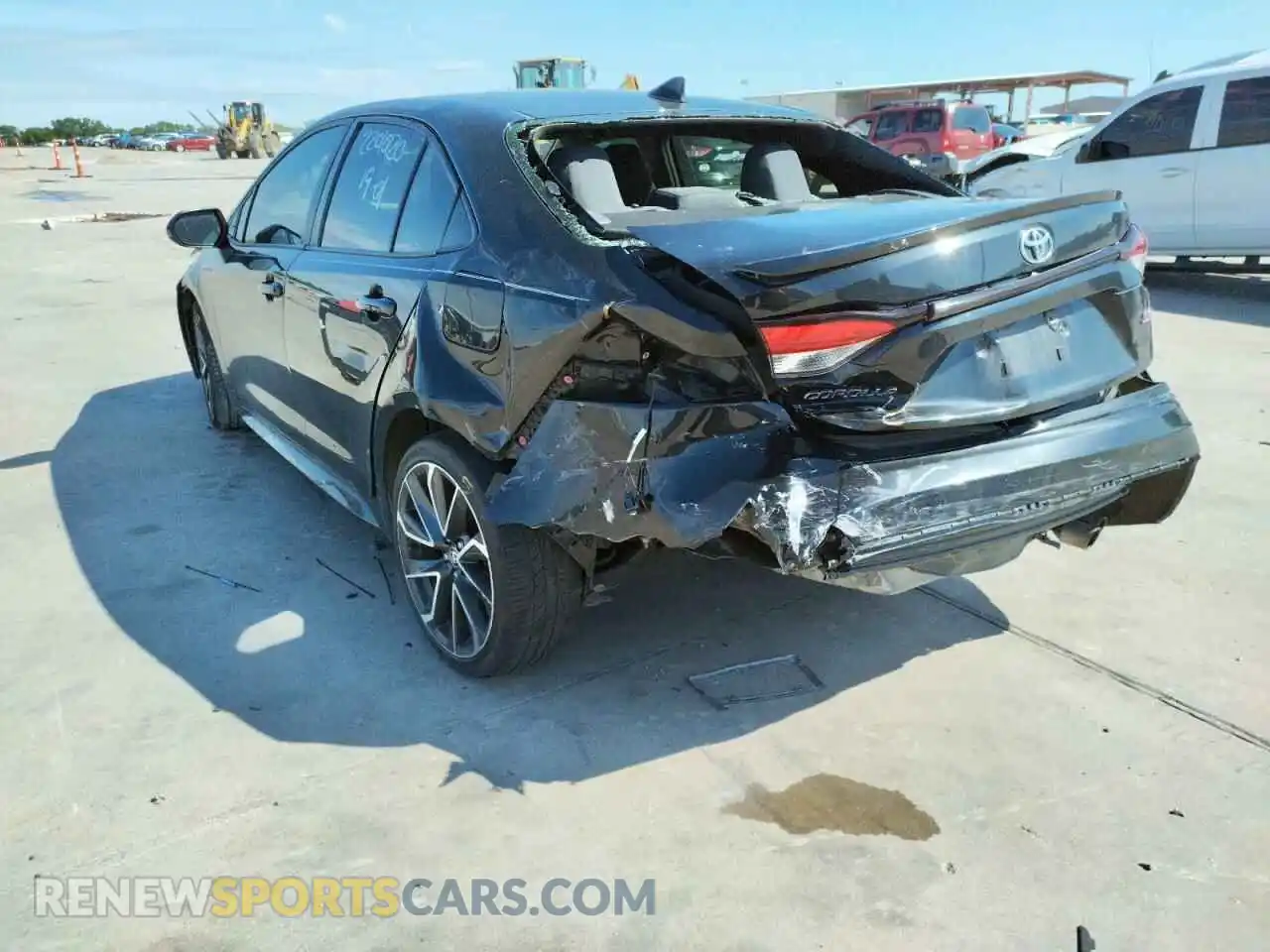 3 Photograph of a damaged car JTDS4RCE1LJ010799 TOYOTA COROLLA 2020
