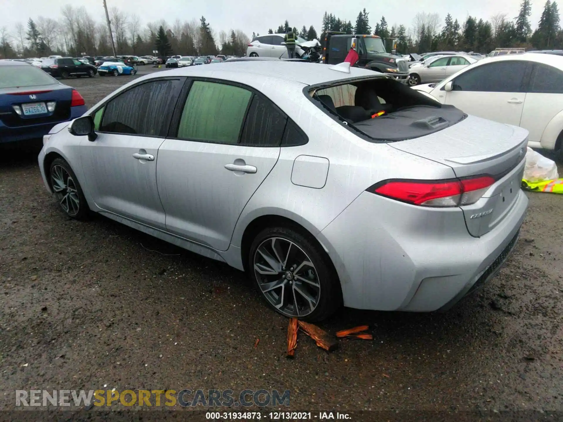 3 Photograph of a damaged car JTDS4RCE2LJ019317 TOYOTA COROLLA 2020