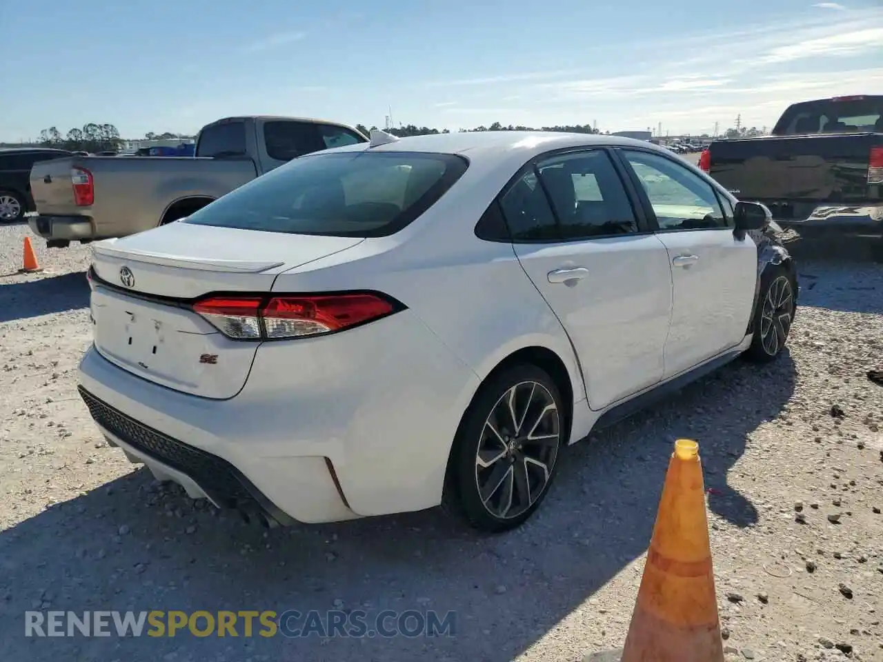 3 Фотография поврежденного автомобиля JTDS4RCE3LJ010979 TOYOTA COROLLA 2020