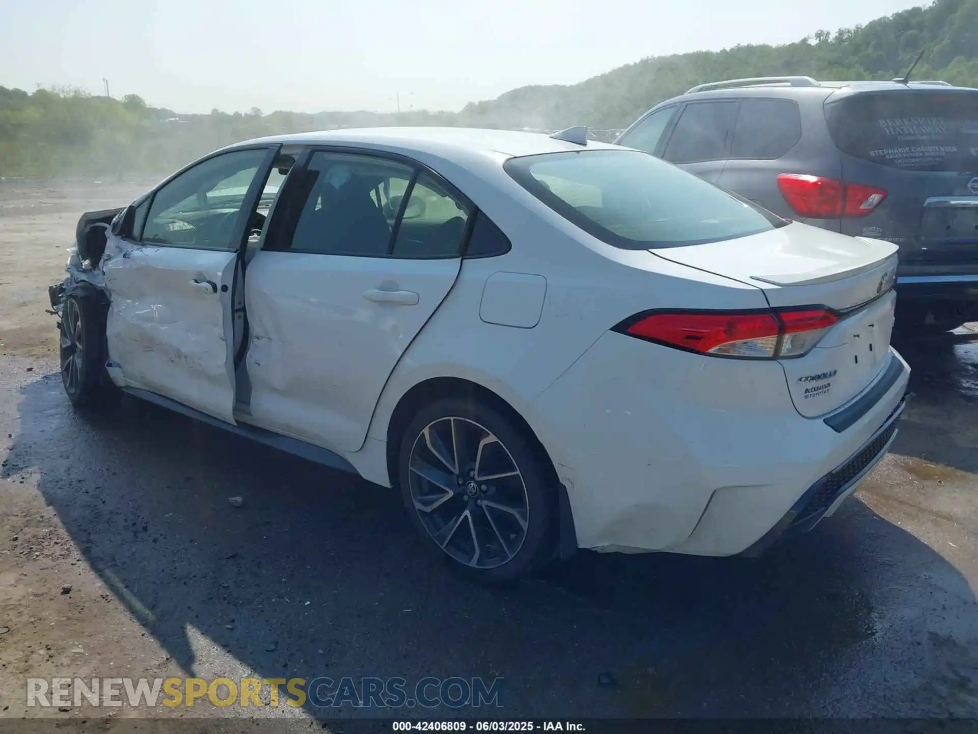 3 Фотография поврежденного автомобиля JTDS4RCE3LJ041178 TOYOTA COROLLA 2020