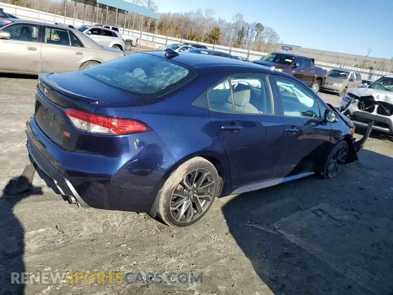 3 Photograph of a damaged car JTDS4RCE5LJ002138 TOYOTA COROLLA 2020