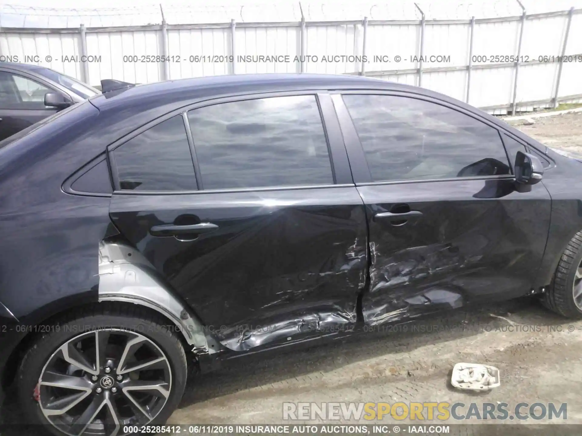 6 Photograph of a damaged car JTDS4RCE6LJ003539 TOYOTA COROLLA 2020