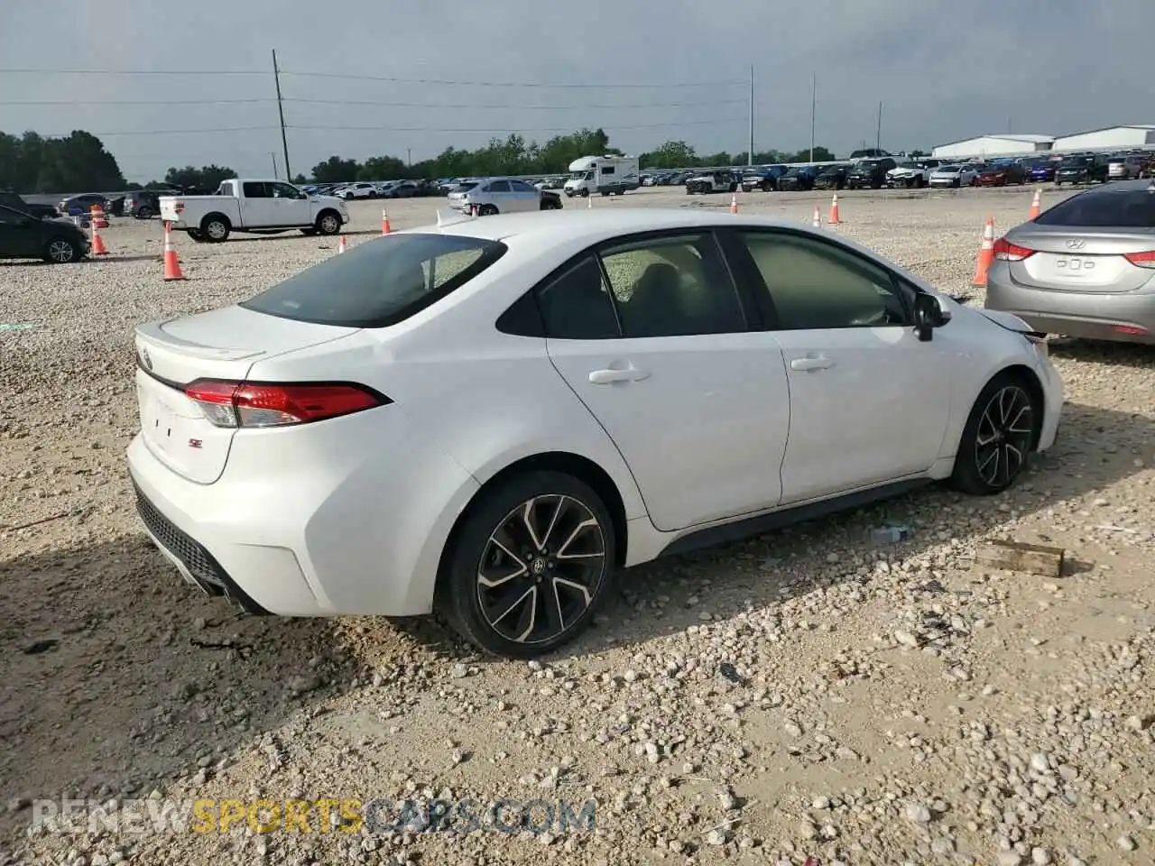 3 Photograph of a damaged car JTDS4RCE8LJ033688 TOYOTA COROLLA 2020