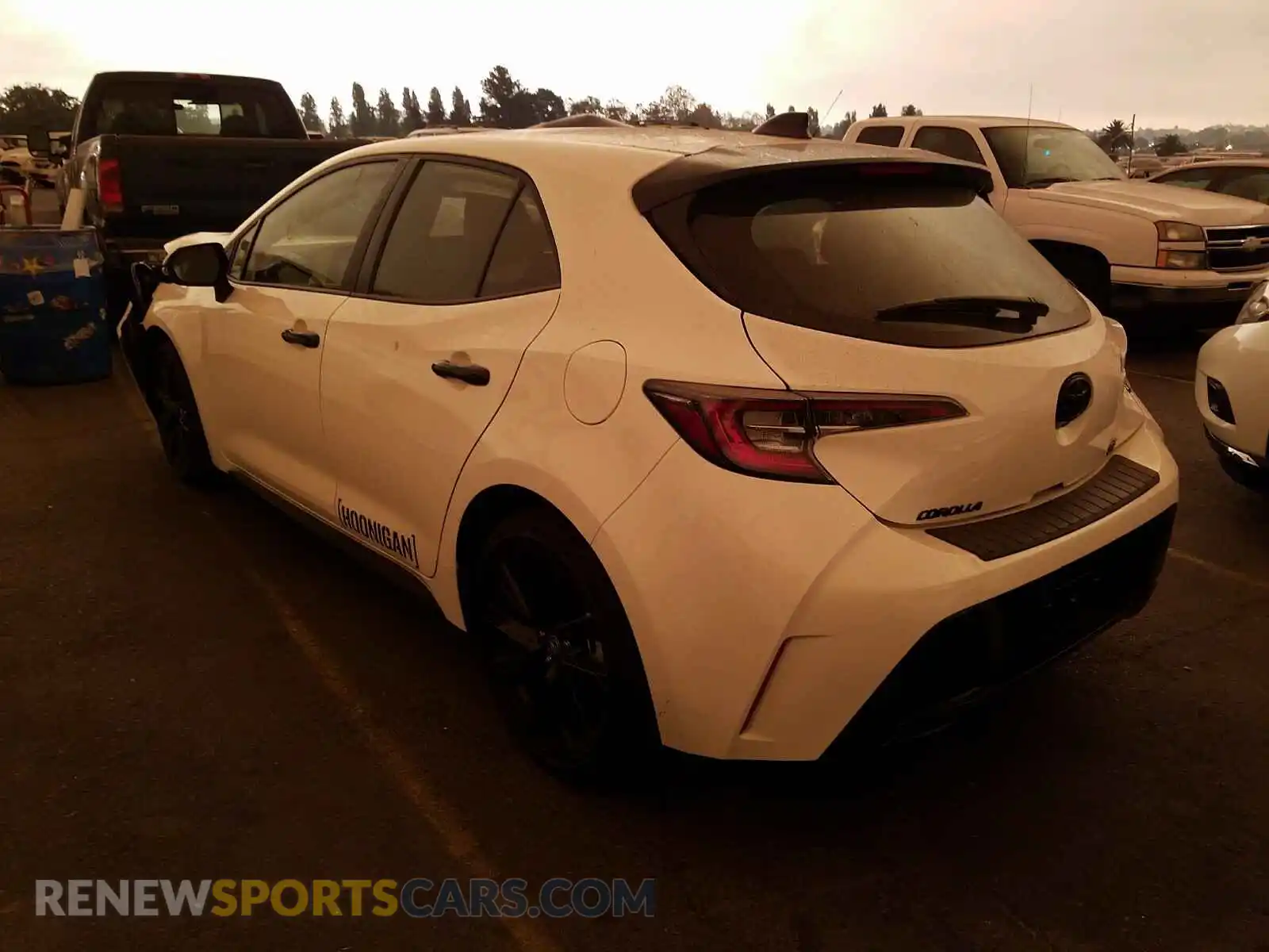 3 Photograph of a damaged car JTND4RBEXL3082529 TOYOTA COROLLA 2020