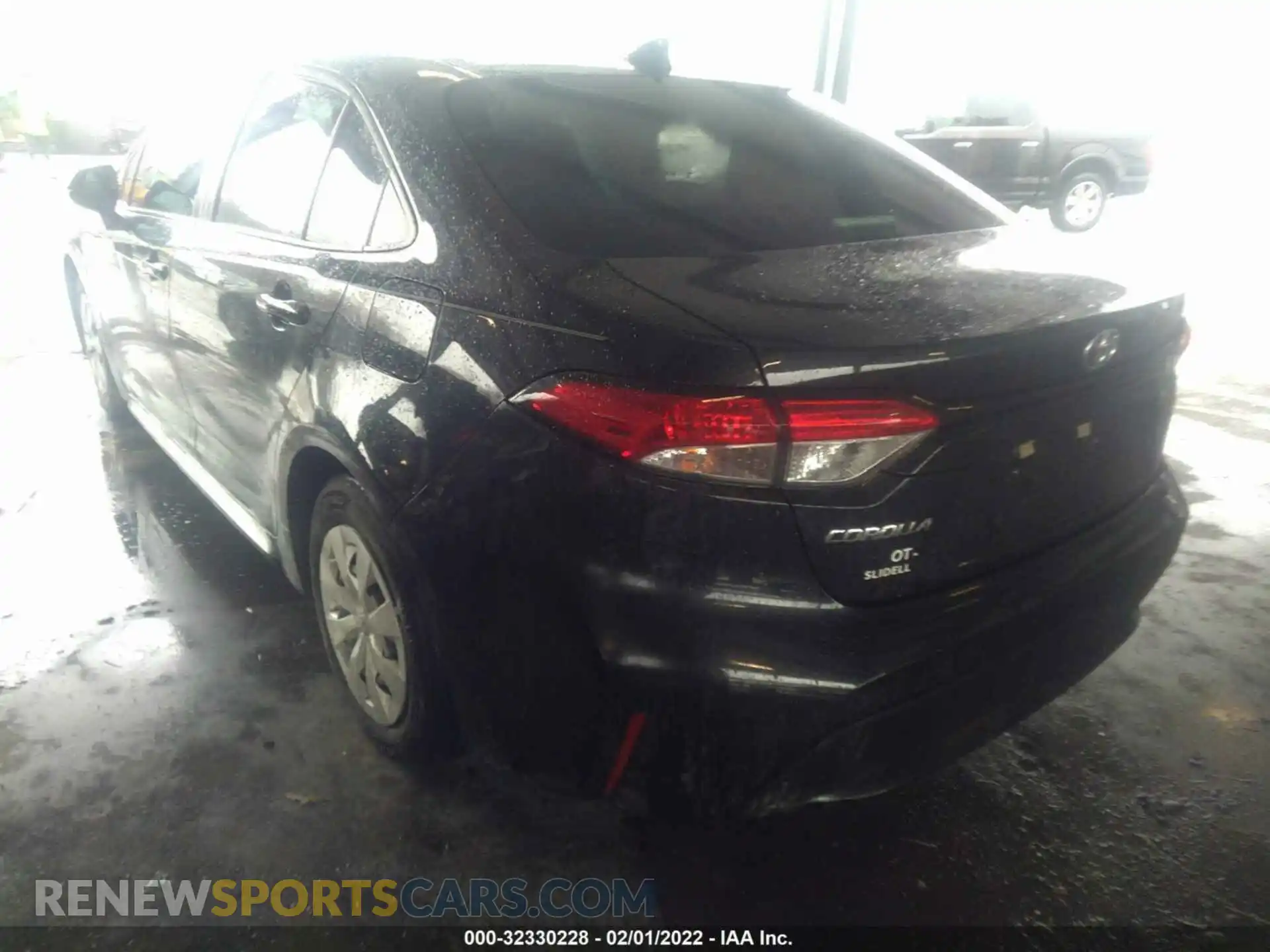 3 Photograph of a damaged car 5YFDPMAE1MP198081 TOYOTA COROLLA 2021