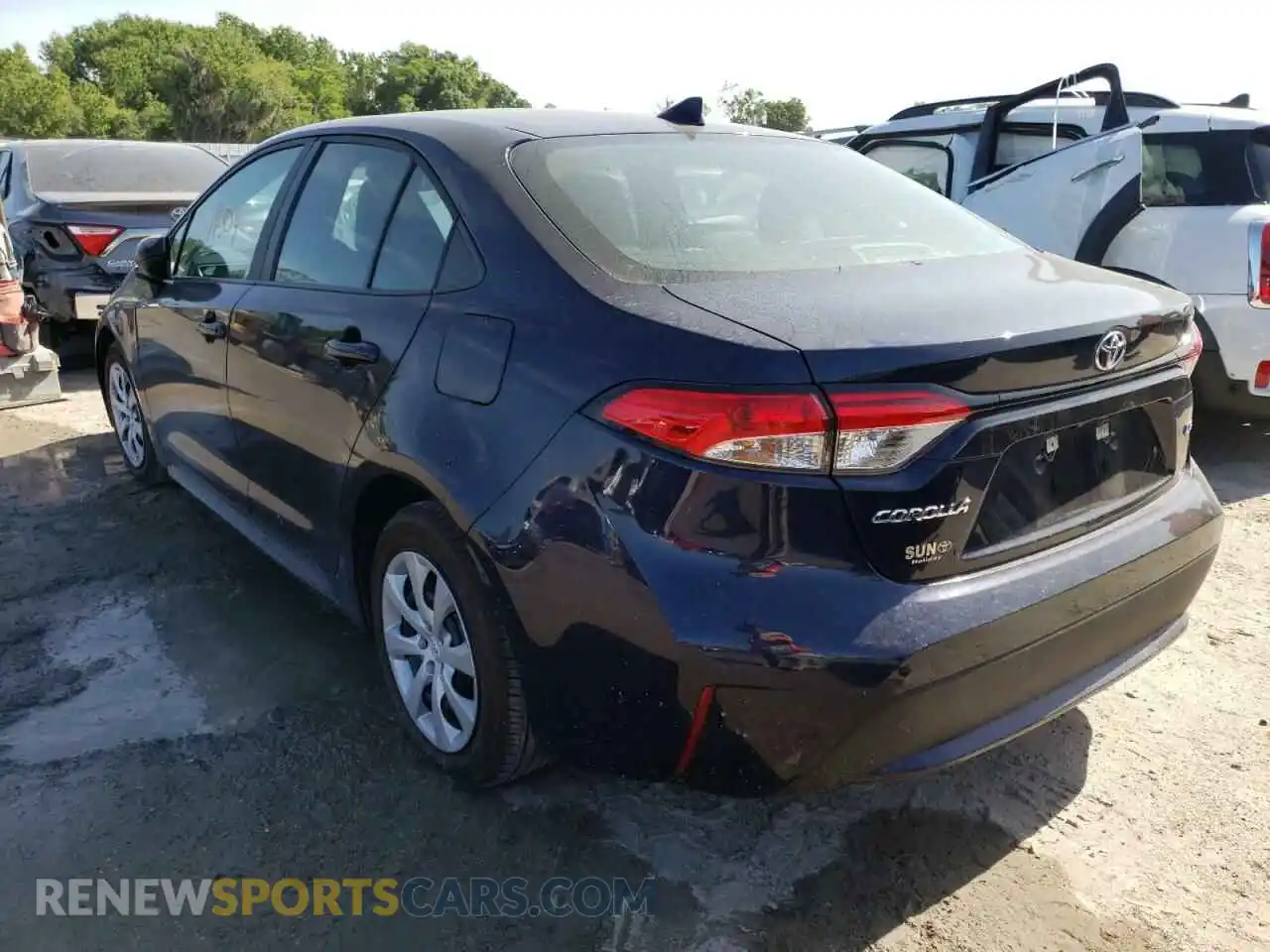 3 Photograph of a damaged car 5YFEPMAE0MP159048 TOYOTA COROLLA 2021