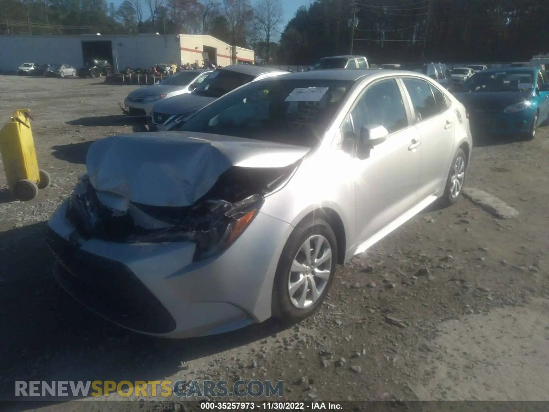 2 fotografías del automóvil dañado 5YFEPMAE0MP169448 TOYOTA COROLLA 2021