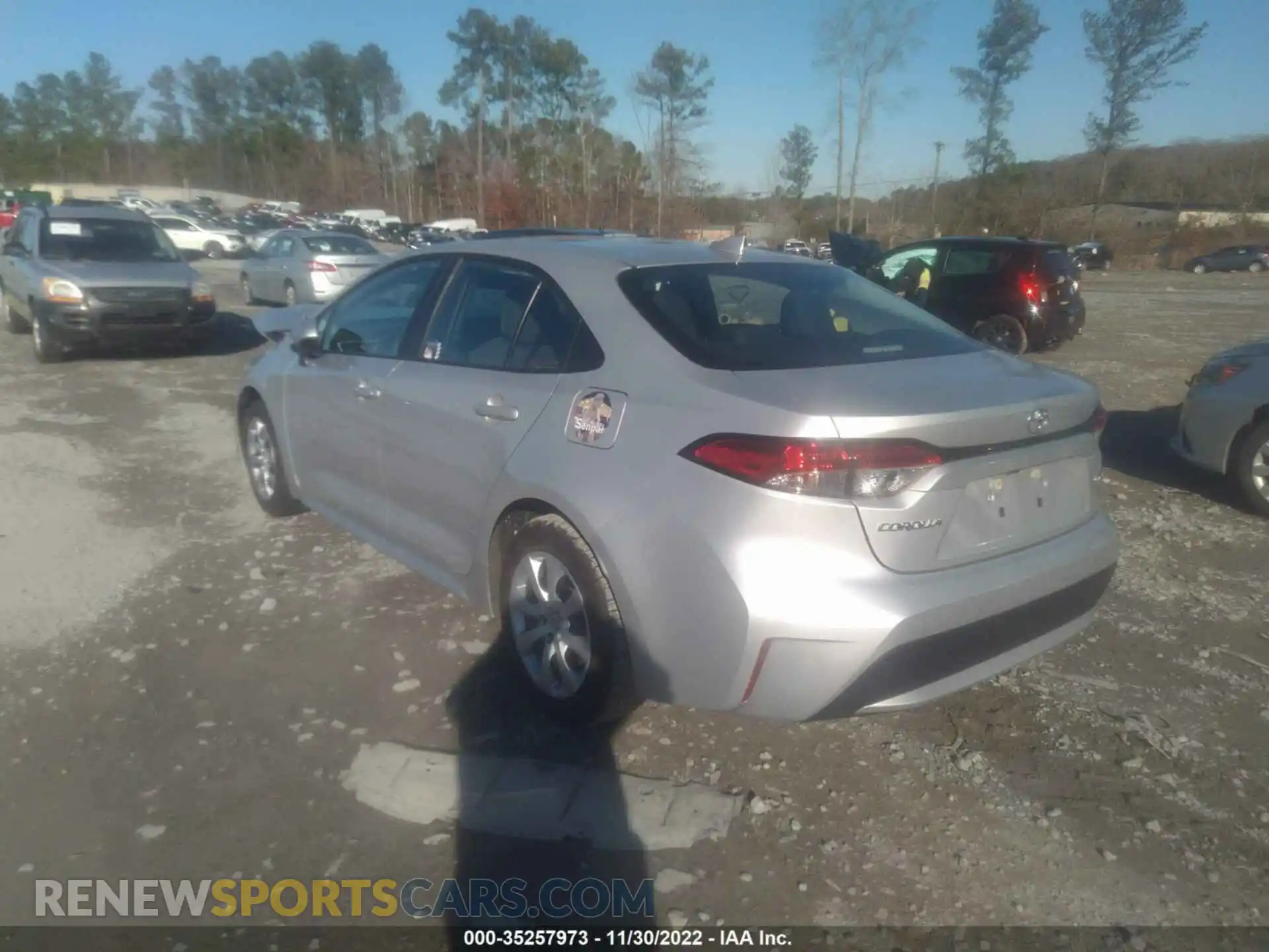 3 fotografías del automóvil dañado 5YFEPMAE0MP169448 TOYOTA COROLLA 2021