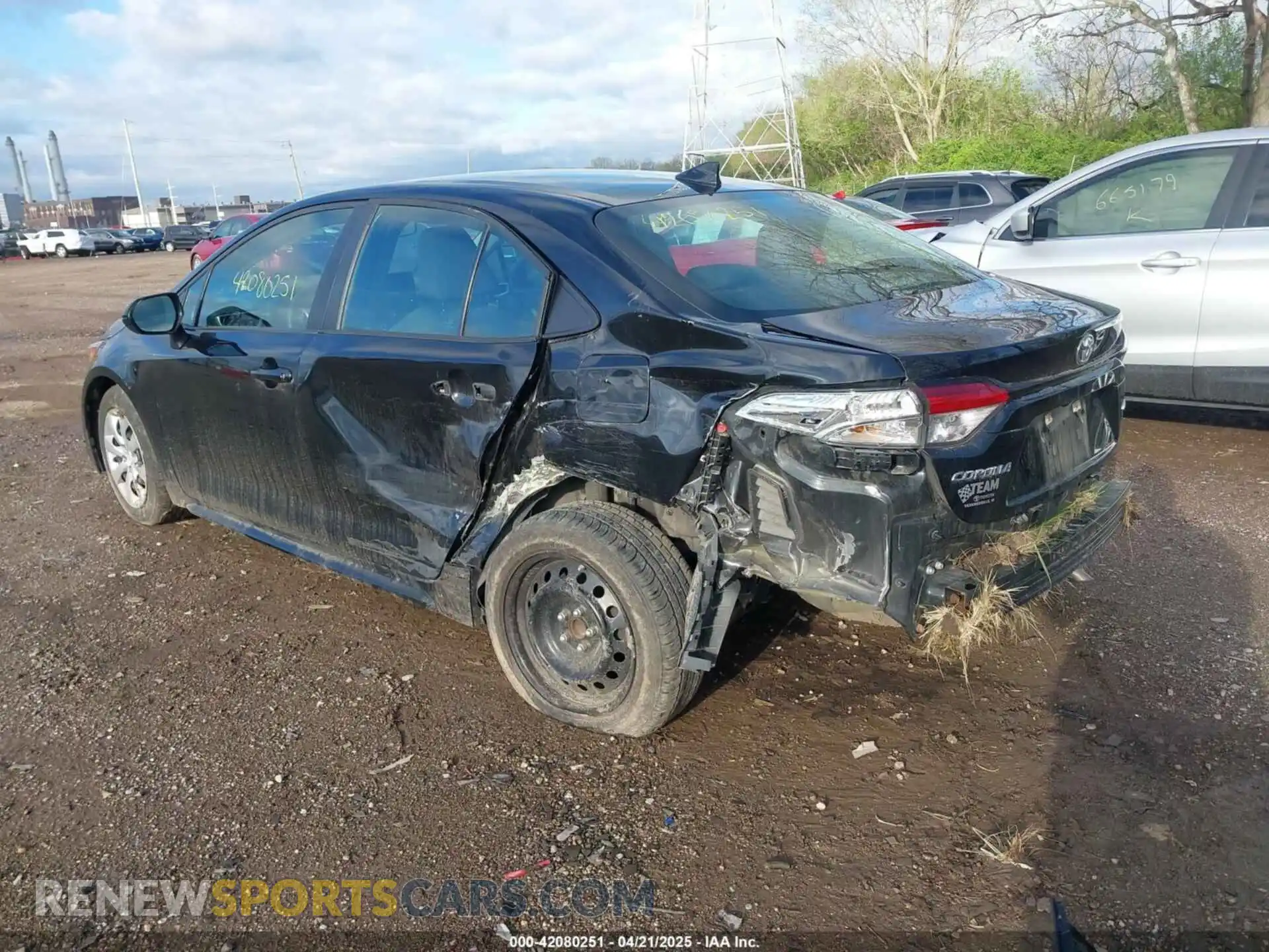 3 Photograph of a damaged car 5YFEPMAE0MP179381 TOYOTA COROLLA 2021