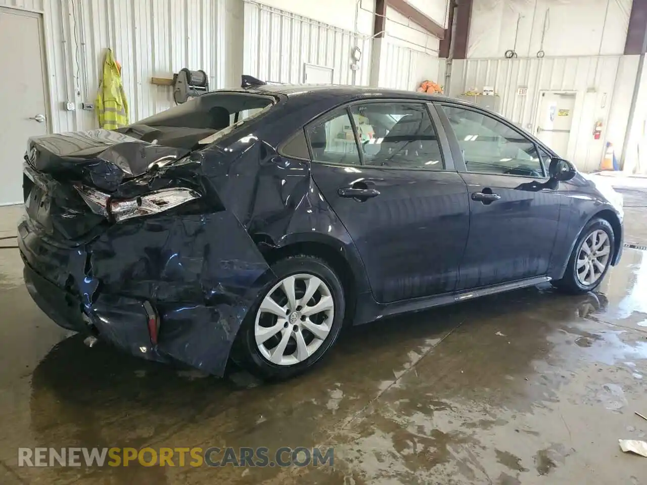 3 fotografías del automóvil dañado 5YFEPMAE0MP181549 TOYOTA COROLLA 2021