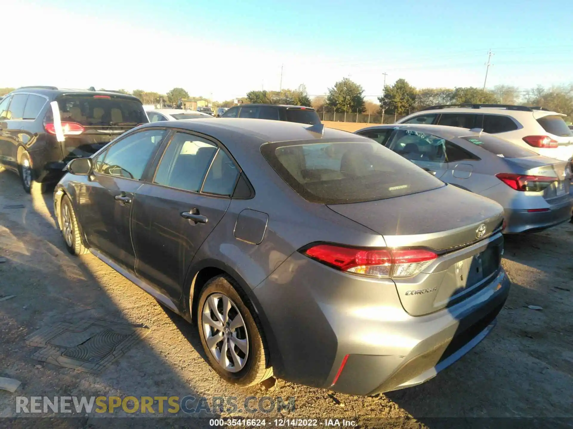 3 Photograph of a damaged car 5YFEPMAE0MP182345 TOYOTA COROLLA 2021