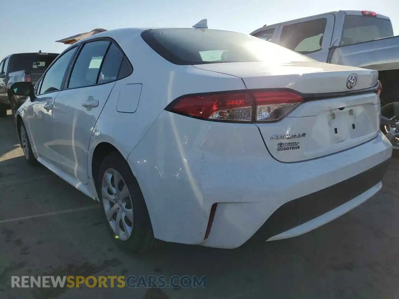2 Photograph of a damaged car 5YFEPMAE0MP184600 TOYOTA COROLLA 2021