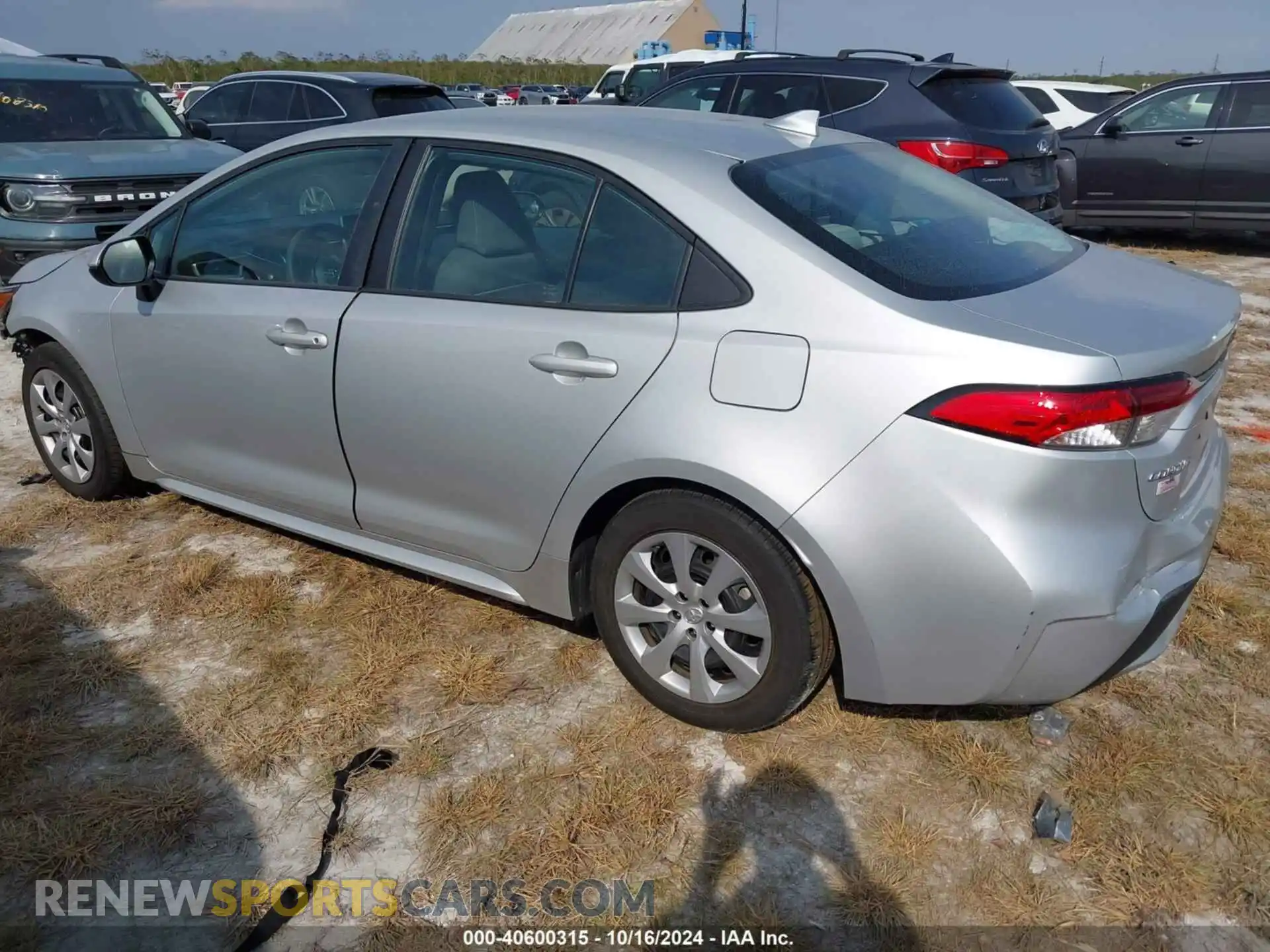 3 Photograph of a damaged car 5YFEPMAE0MP185682 TOYOTA COROLLA 2021