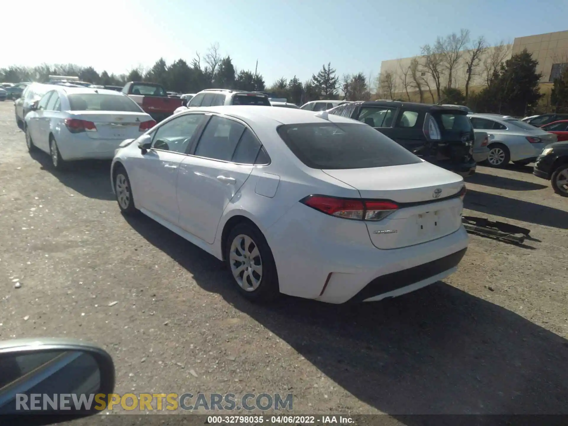 3 Photograph of a damaged car 5YFEPMAE0MP187724 TOYOTA COROLLA 2021