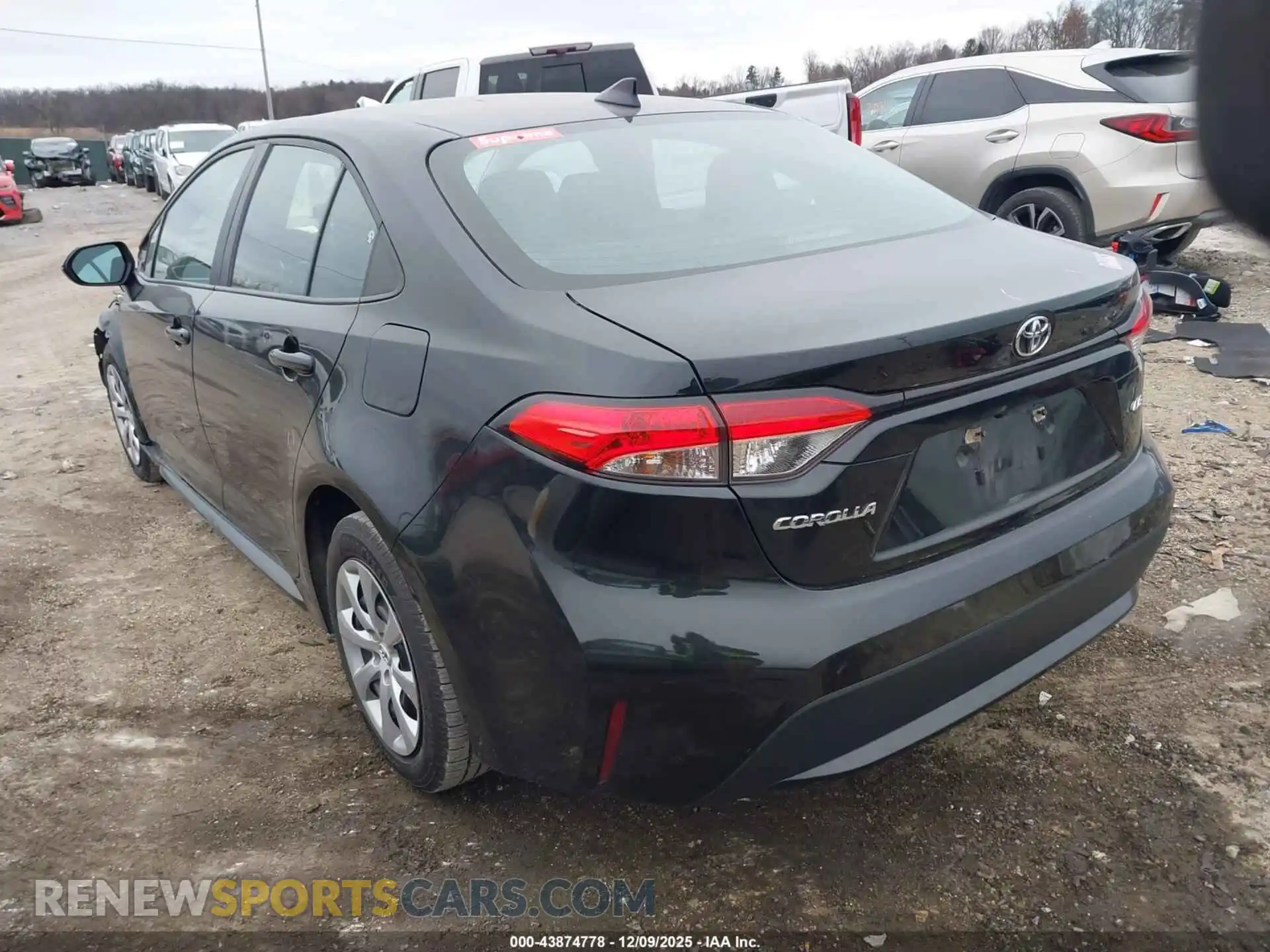 3 Photograph of a damaged car 5YFEPMAE0MP194480 TOYOTA COROLLA 2021