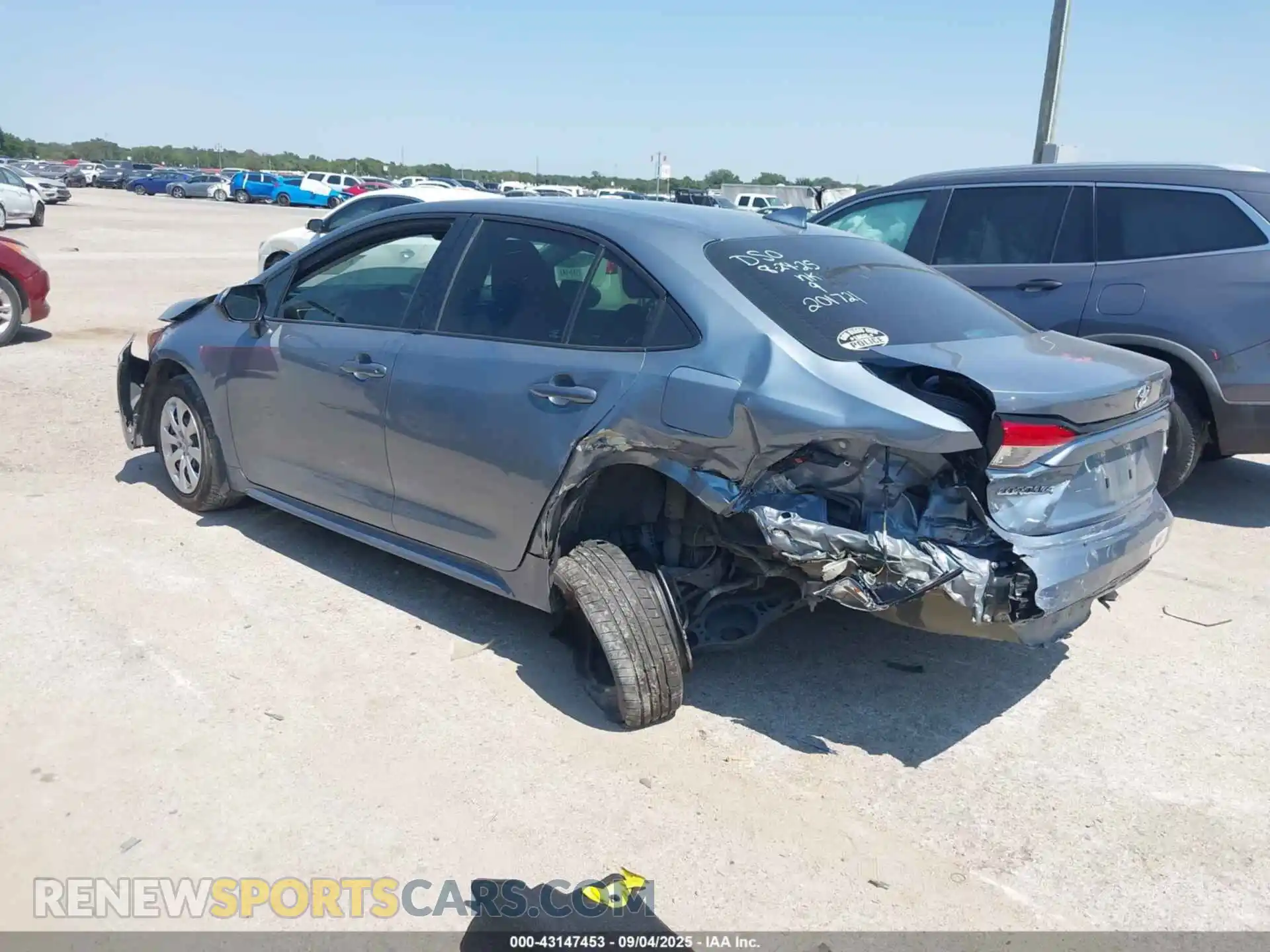 3 Photograph of a damaged car 5YFEPMAE0MP201721 TOYOTA COROLLA 2021