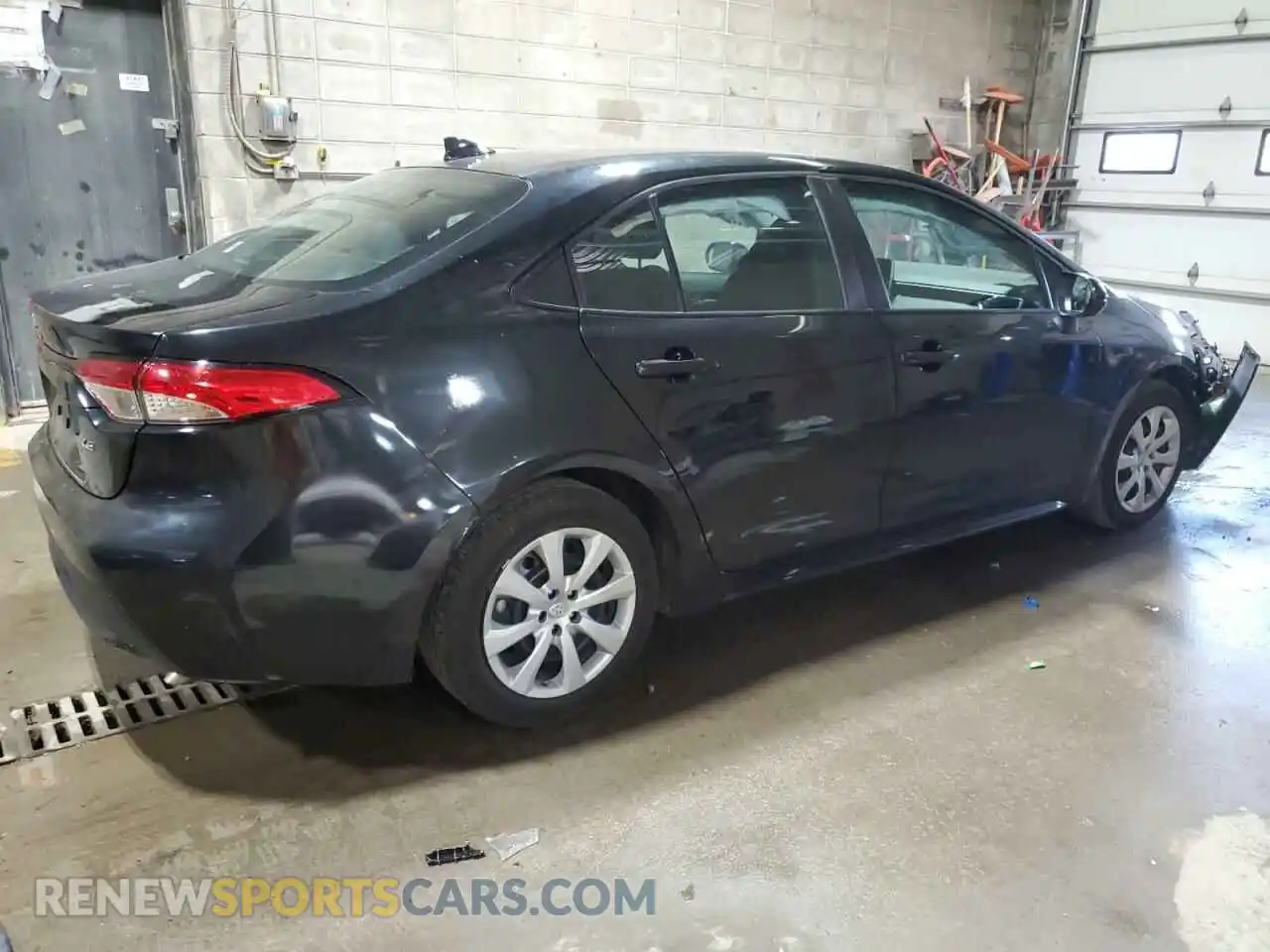3 Photograph of a damaged car 5YFEPMAE0MP203999 TOYOTA COROLLA 2021
