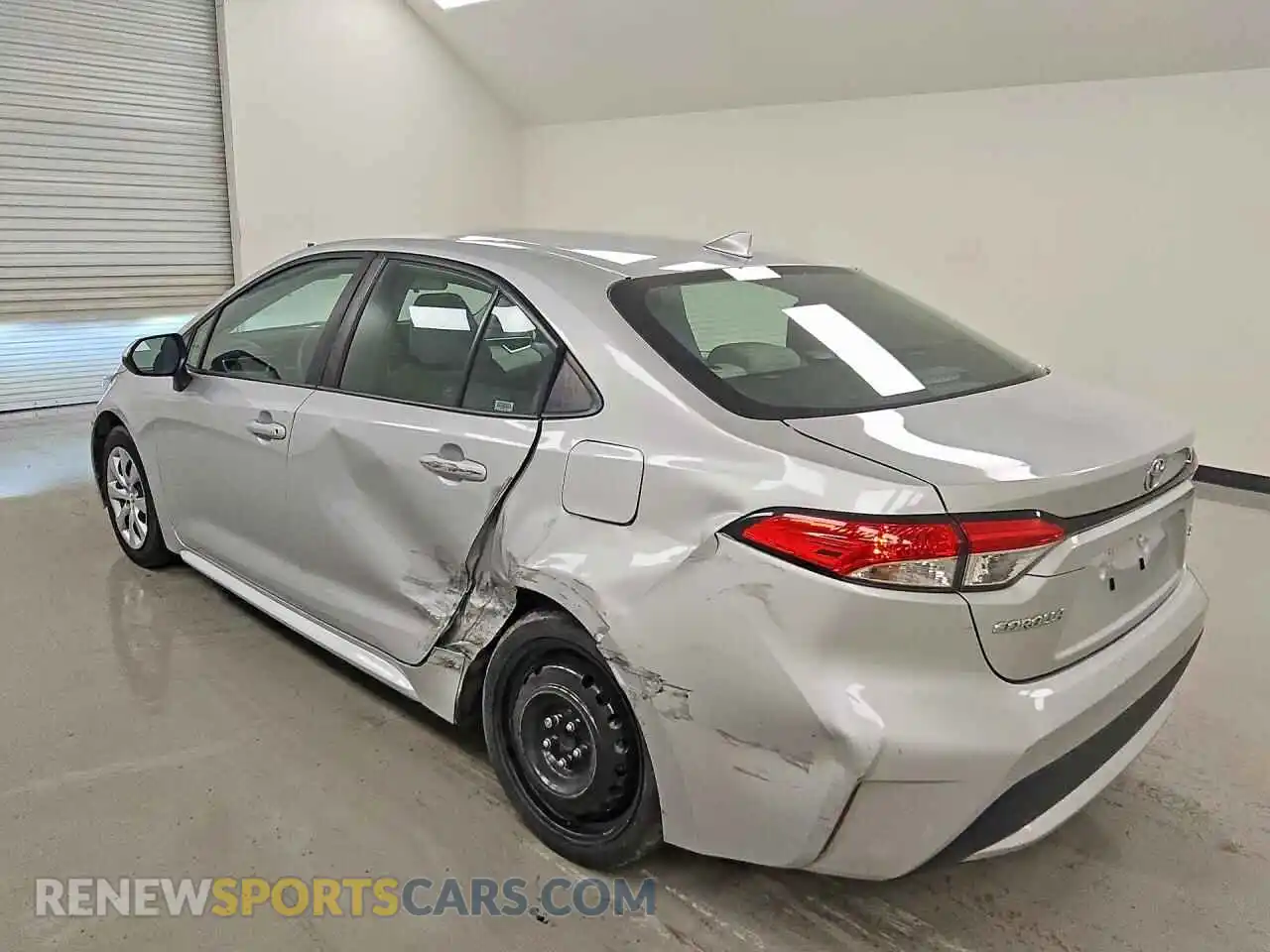 2 Photograph of a damaged car 5YFEPMAE0MP206112 TOYOTA COROLLA 2021