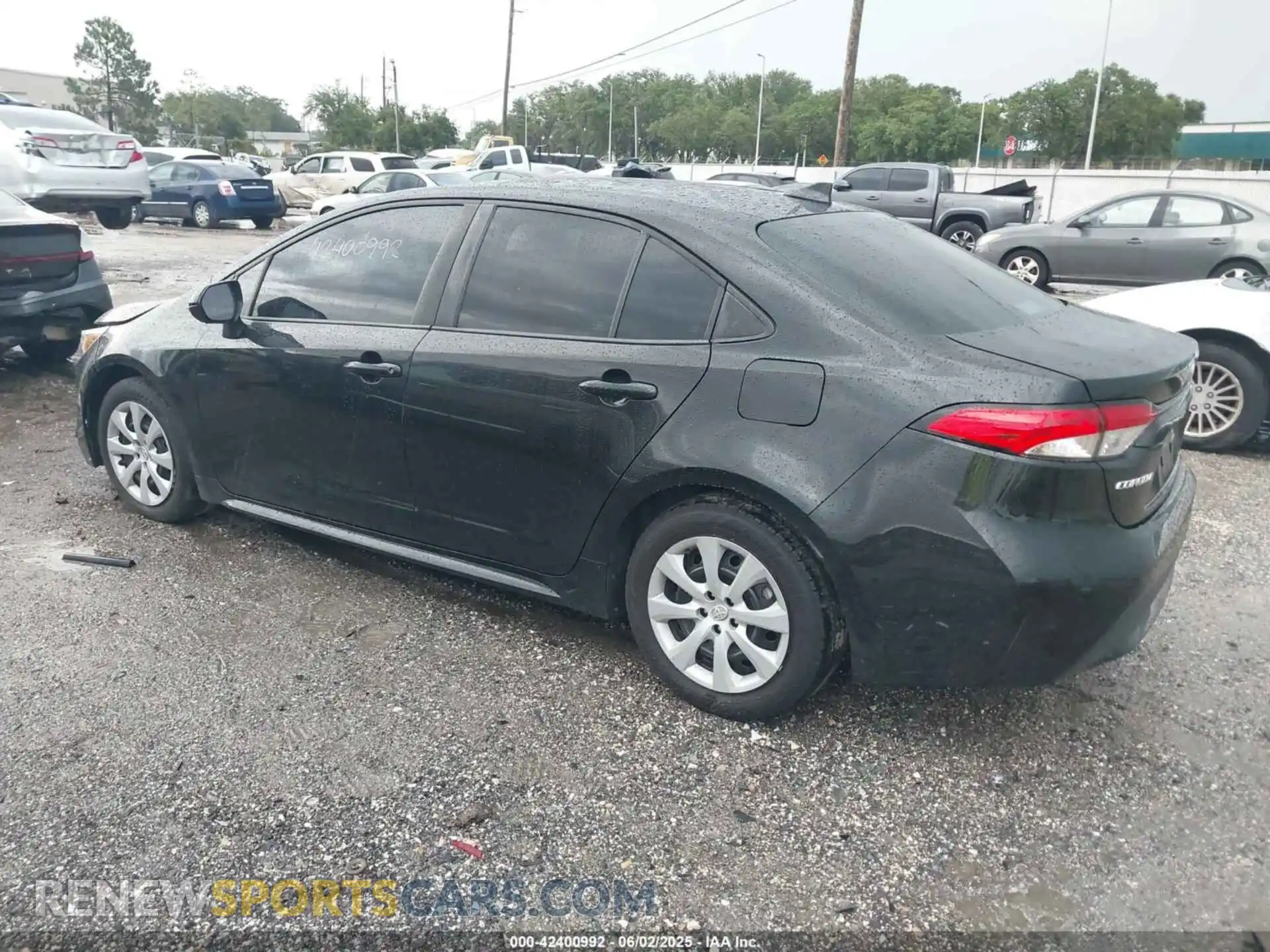 3 Photograph of a damaged car 5YFEPMAE0MP207342 TOYOTA COROLLA 2021