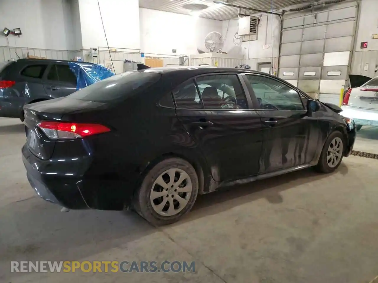 3 Photograph of a damaged car 5YFEPMAE0MP217238 TOYOTA COROLLA 2021