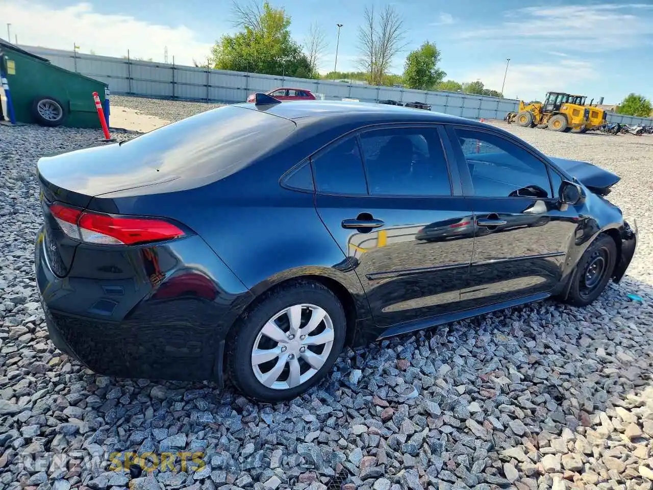 3 fotografías del automóvil dañado 5YFEPMAE0MP225243 TOYOTA COROLLA 2021