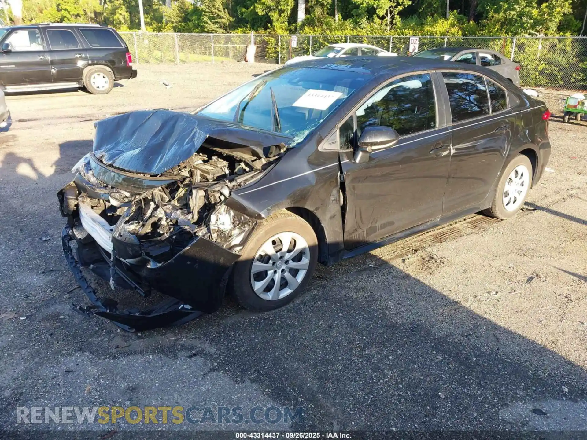 2 Photograph of a damaged car 5YFEPMAE0MP225601 TOYOTA COROLLA 2021