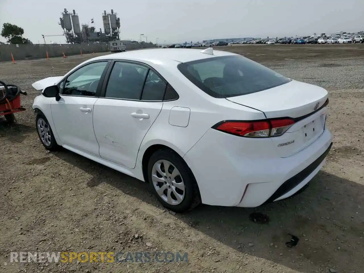 2 fotografías del automóvil dañado 5YFEPMAE0MP234251 TOYOTA COROLLA 2021